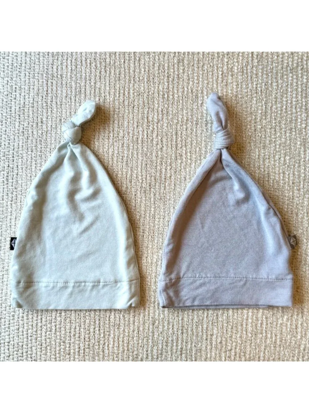Kyte Baby Size Newborn Knotted Baby Hats Green Gray